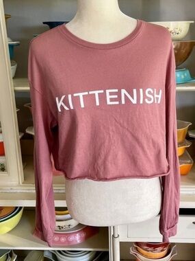 Kittenish Dusty Rose Logo Crop Top - Size Small